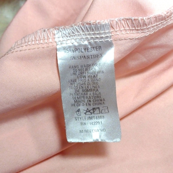 FashionNova 🩷Pink high low blouse - Picture 5 of 10